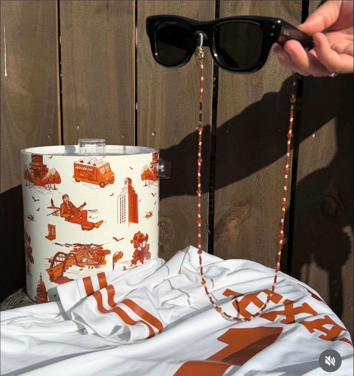 Hook em'